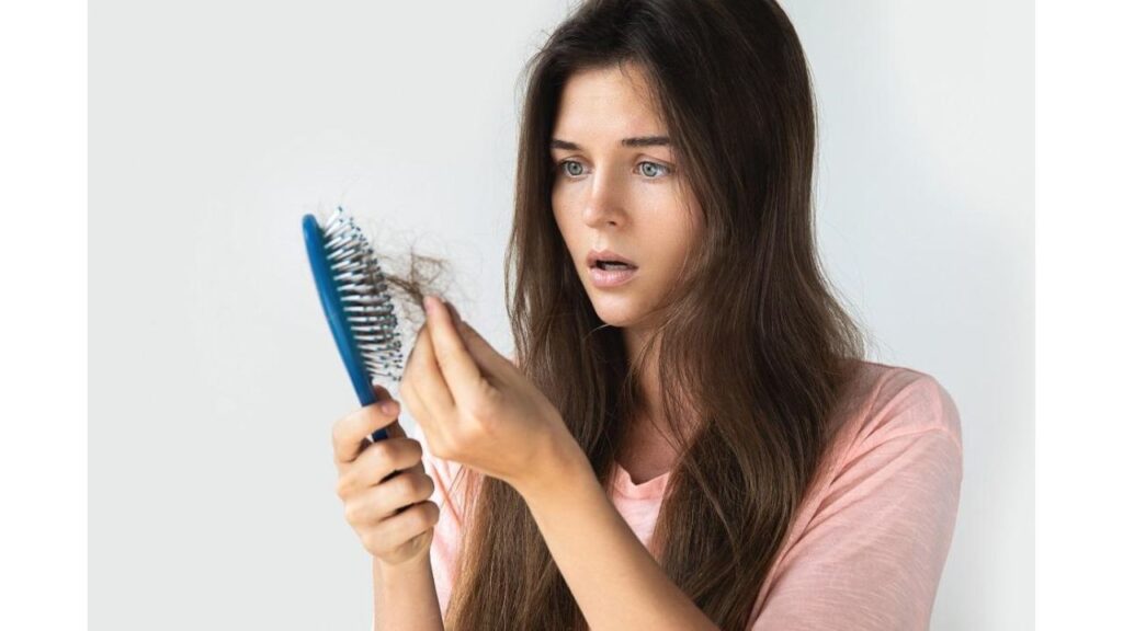 Compléments alimentaires pour les cheveux : lesquels sont vraiment utiles ?